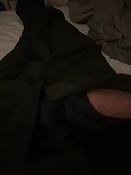 Snapshot of pignoufe chatting on February 18, 2026, 9:55 pm pignoufe online show from February 18, 2026, 9:55 pm