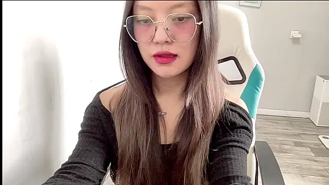 Risalynn online show from February 28, 2025, 6:10 am