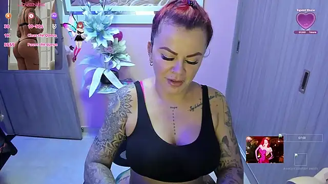 Snapshot of KAROL_MILF chatting on October 12, 2025, 9:47 pm KAROL MILF online show from October 12, 2025, 9:47 pm