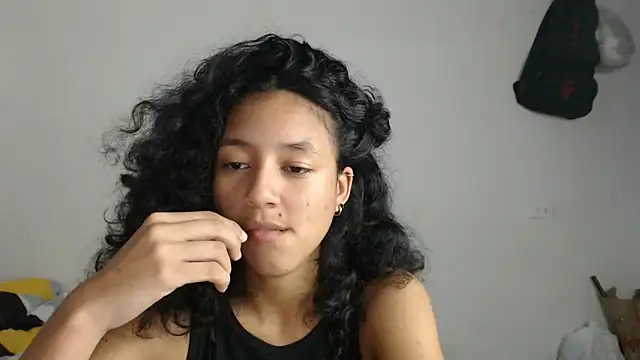 Snapshot of ley_blus10 chatting on January 30, 2025, 4:58 am ley blus10 online show from January 30, 2025, 4:58 am