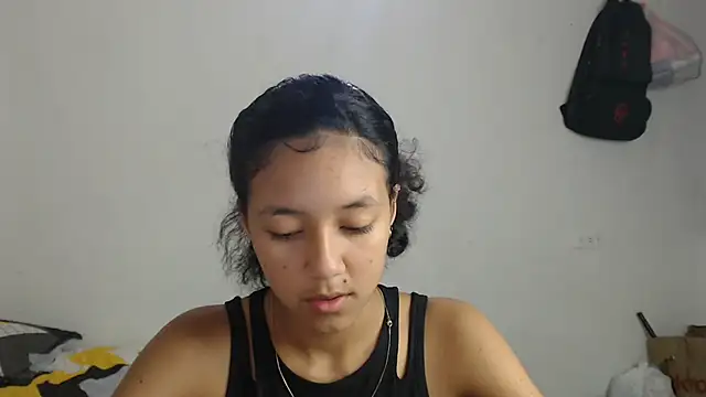 Snapshot of ley_blus10 chatting on February 4, 2025, 1:48 pm ley blus10 online show from February 4, 2025, 1:48 pm