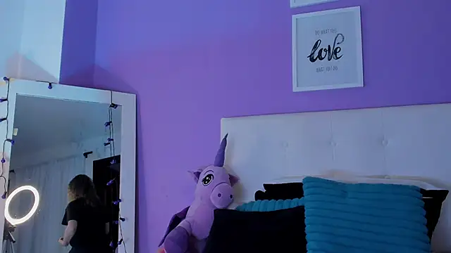 Snapshot of Charlotte11-11 chatting on February 12, 2026, 3:07 pm Charlotte11-11 online show from February 12, 2026, 3:07 pm