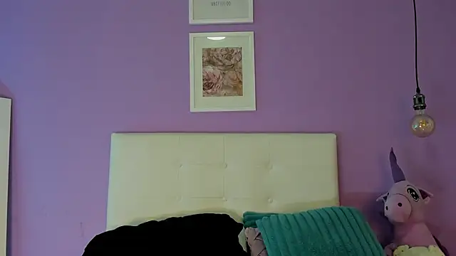 Snapshot of Charlotte11-11 chatting on February 24, 2026, 2:15 pm Charlotte11-11 online show from February 24, 2026, 2:15 pm