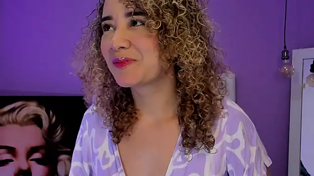 Snapshot of Charlotte11-11 chatting on March 5, 2026, 9:55 pm Charlotte11-11 online show from March 5, 2026, 9:55 pm