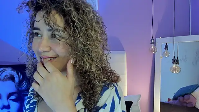 Snapshot of Charlotte11-11 chatting on March 7, 2026, 10:29 pm Charlotte11-11 online show from March 7, 2026, 10:29 pm