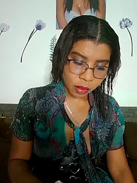 ivonjoness online show from October 16, 2025, 4:24 am