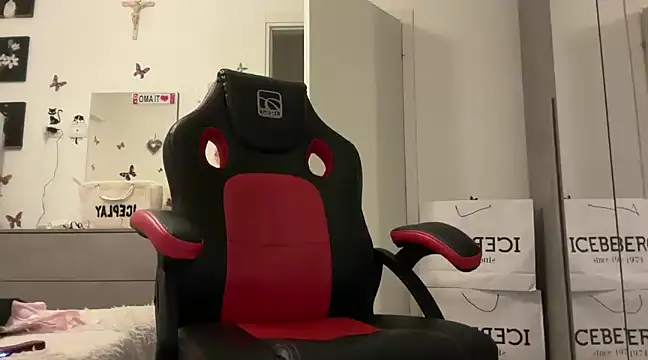 Snapshot of cicciolina chatting on January 15, 2025, 8:26 pm cicciolina online show from January 15, 2025, 8:26 pm