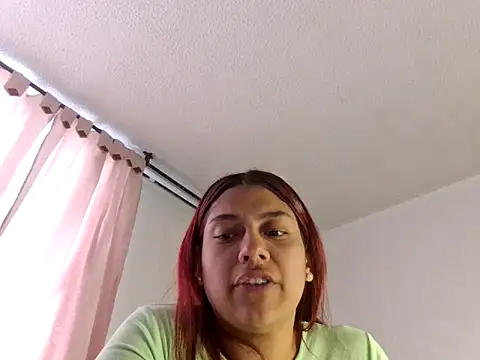 Snapshot of Aprilsmith2 chatting on January 5, 2025, 9:47 pm Aprilsmith2 online show from January 5, 2025, 9:47 pm