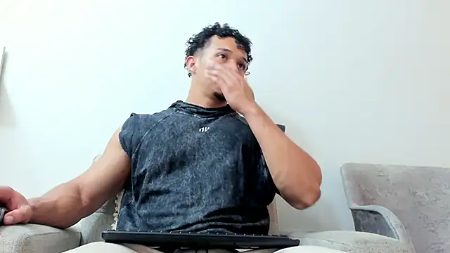 Dominick star online show from February 1, 2025, 4:35 am