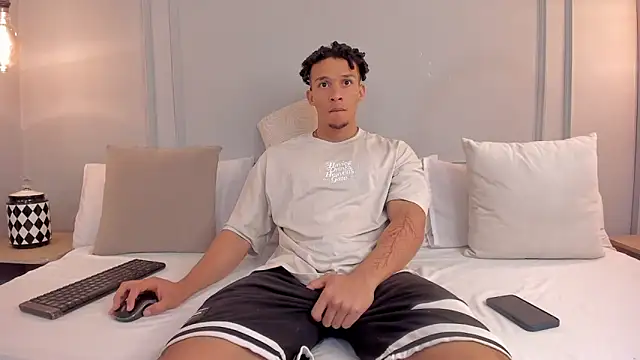 Dominick star online show from November 25, 2025, 3:50 am