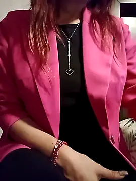 Snapshot of KITTEN-10 chatting on October 22, 2025, 3:40 am KITTEN-10 online show from October 22, 2025, 3:40 am