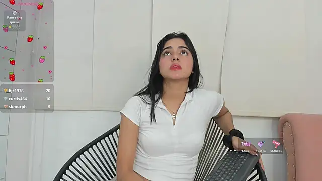 natalia aguirre1 online show from February 8, 2025, 3:42 pm