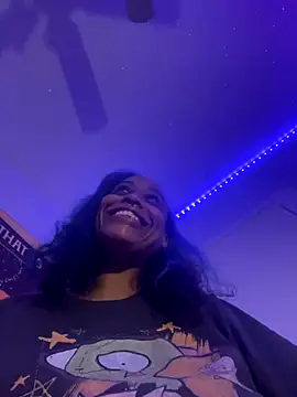 loveluna8 online show from October 13, 2025, 2:00 am