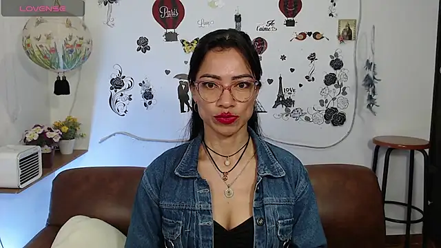 Snapshot of FernandaEloisa chatting on January 11, 2025, 12:40 pm FernandaEloisa online show from January 11, 2025, 12:40 pm