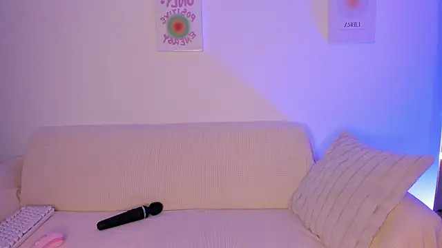 Snapshot of sensualhaven_ chatting on September 21, 2025, 12:23 am sensualhaven online show from September 21, 2025, 12:23 am