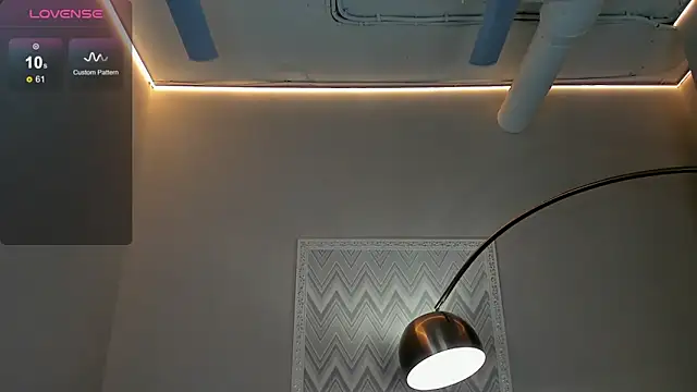 Snapshot of Sandra__Cute chatting on February 11, 2025, 2:24 pm Sandra Cute online show from February 11, 2025, 2:24 pm