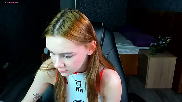 Lesi Moonie01 online show from January 30, 2025, 8:01 am