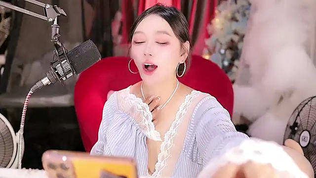 Missy Nana21 online show from May 24, 2026, 4:12 pm