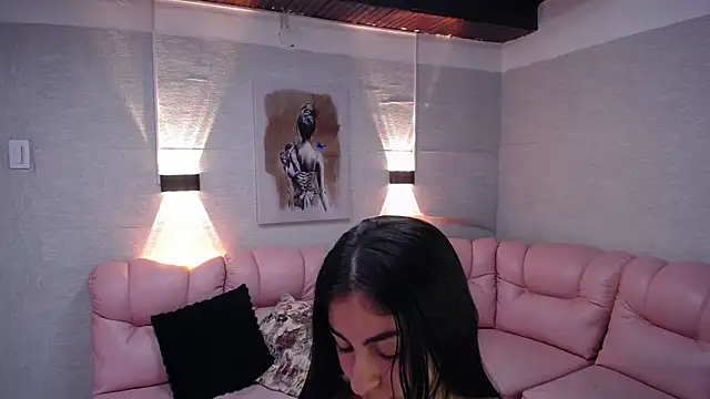 Snapshot of Alaya_cute chatting on October 8, 2025, 10:07 pm Alaya cute online show from October 8, 2025, 10:07 pm