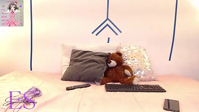 EsmeraldaSantoss online show from January 8, 2025, 12:47 pm