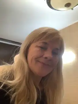 Lia Laguna77 online show from February 18, 2025, 9:53 pm