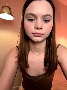 its me lissa  online show from October 14, 2025, 3:57 pm