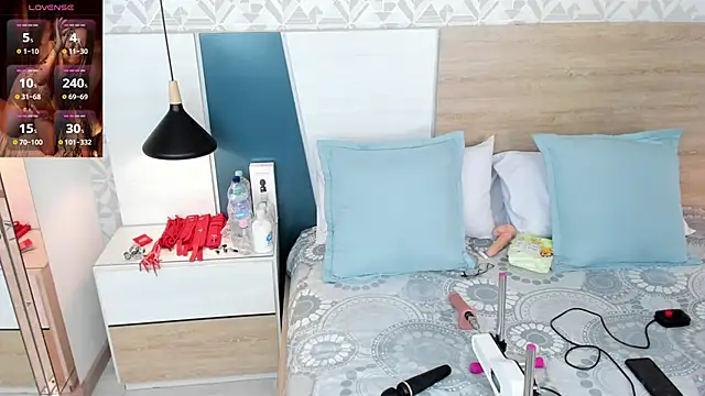 Megansttein  online show from January 24, 2025, 8:00 pm