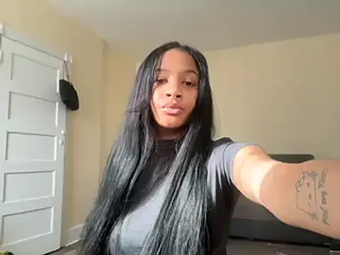shandiloveslemonss online show from January 28, 2025, 5:14 pm