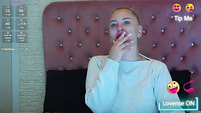 KikiSweet08 online show from December 3, 2025, 5:26 am