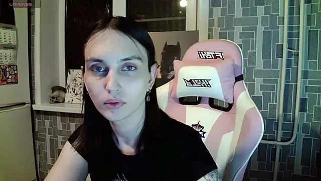 Snapshot of BlackHe4rts_ chatting on December 14, 2024, 11:12 pm BlackHe4rts online show from December 14, 2024, 11:12 pm