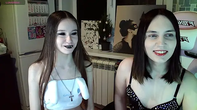 Snapshot of BlackHe4rts_ chatting on December 27, 2024, 5:37 pm BlackHe4rts online show from December 27, 2024, 5:37 pm