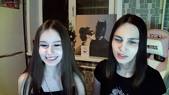 Snapshot of BlackHe4rts_ chatting on January 9, 2025, 8:44 pm BlackHe4rts online show from January 9, 2025, 8:44 pm