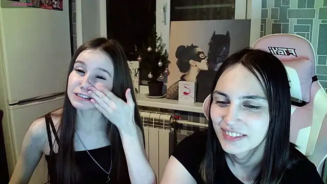 Snapshot of BlackHe4rts_ chatting on January 9, 2025, 11:45 pm BlackHe4rts online show from January 9, 2025, 11:45 pm