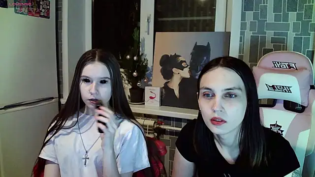 Snapshot of BlackHe4rts_ chatting on January 17, 2025, 9:39 pm BlackHe4rts online show from January 17, 2025, 9:39 pm