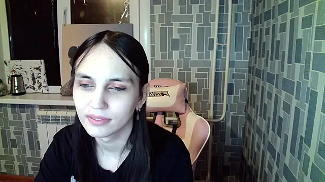 Snapshot of BlackHe4rts_ chatting on October 3, 2025, 2:47 pm BlackHe4rts online show from October 3, 2025, 2:47 pm