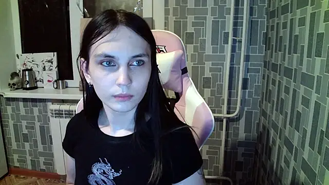 Snapshot of BlackHe4rts_ chatting on October 17, 2025, 6:54 pm BlackHe4rts online show from October 17, 2025, 6:54 pm