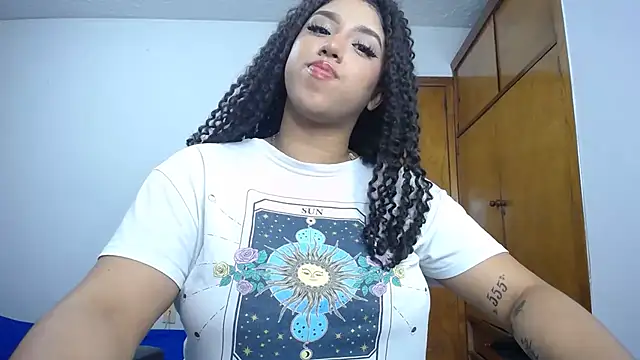 Snapshot of barbara_falcons chatting on March 6, 2025, 3:57 am barbara falcons online show from March 6, 2025, 3:57 am