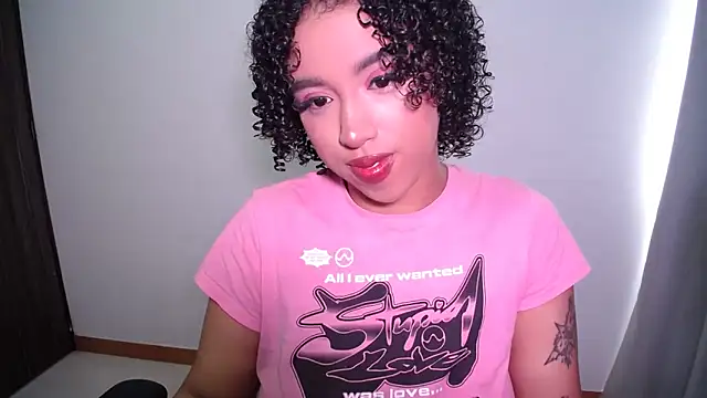 Snapshot of barbara_falcons chatting on September 30, 2025, 7:19 pm barbara falcons online show from September 30, 2025, 7:19 pm