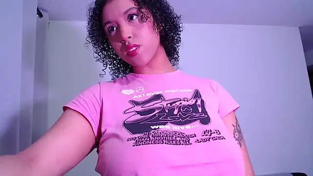 Snapshot of barbara_falcons chatting on November 7, 2025, 10:04 am barbara falcons online show from November 7, 2025, 10:04 am