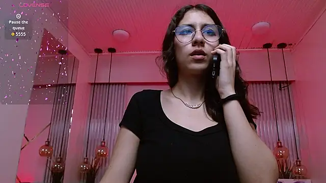 Lita Rogers online show from April 15, 2026, 7:10 pm