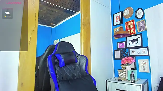 Snapshot of Drake_Nassir4 chatting on September 19, 2025, 9:22 am Drake Nassir4 online show from September 19, 2025, 9:22 am