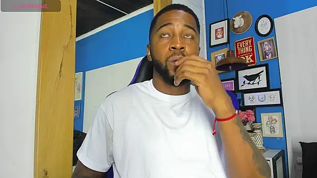 Snapshot of Drake_Nassir4 chatting on September 29, 2025, 9:19 pm Drake Nassir4 online show from September 29, 2025, 9:19 pm