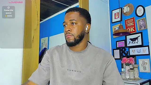 Snapshot of Drake_Nassir4 chatting on October 6, 2025, 2:47 pm Drake Nassir4 online show from October 6, 2025, 2:47 pm