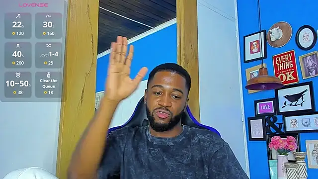 Snapshot of Drake_Nassir4 chatting on October 7, 2025, 9:12 pm Drake Nassir4 online show from October 7, 2025, 9:12 pm