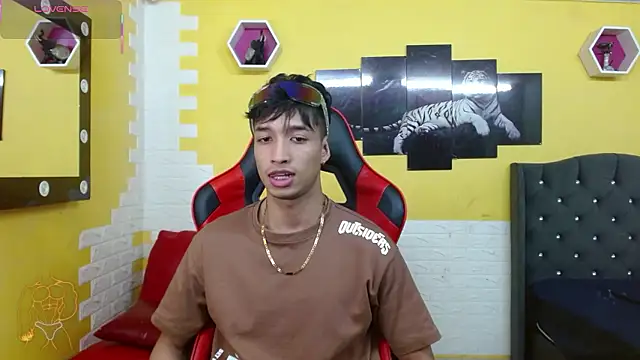 jose sexycumm online show from January 6, 2026, 8:34 pm