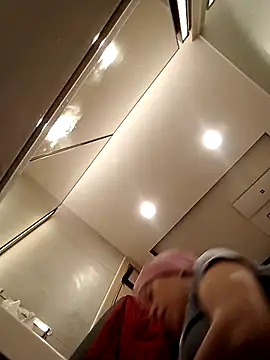 Snapshot of doggiepossession chatting on March 10, 2025, 2:26 pm doggiepossession online show from March 10, 2025, 2:26 pm