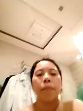 Snapshot of doggiepossession chatting on September 14, 2025, 1:32 pm doggiepossession online show from September 14, 2025, 1:32 pm