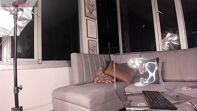 Megan Lim online show from February 11, 2025, 10:37 am