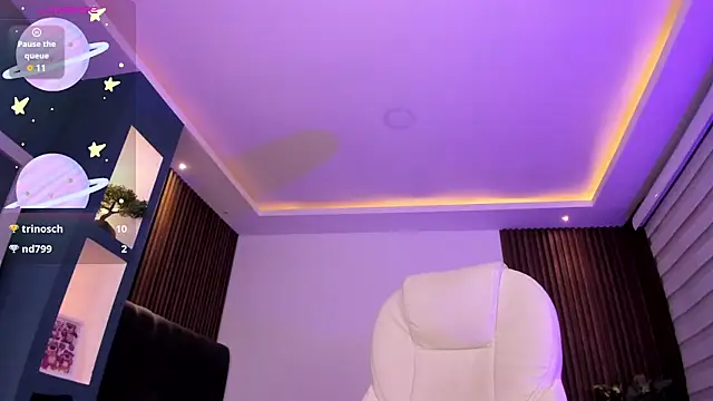 Lucy Smith2 online show from December 15, 2024, 8:19 am