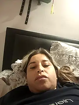 Snapshot of yajahil chatting on December 14, 2024, 5:29 am yajahil online show from December 14, 2024, 5:29 am